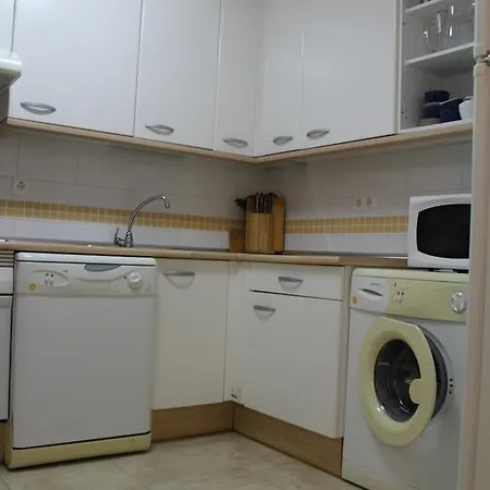 Golden Pineda Apartment *
