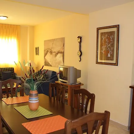Golden Pineda Apartment *